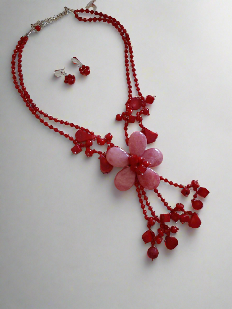 Collana in pietre naturali fiore corallo bamboo e agata