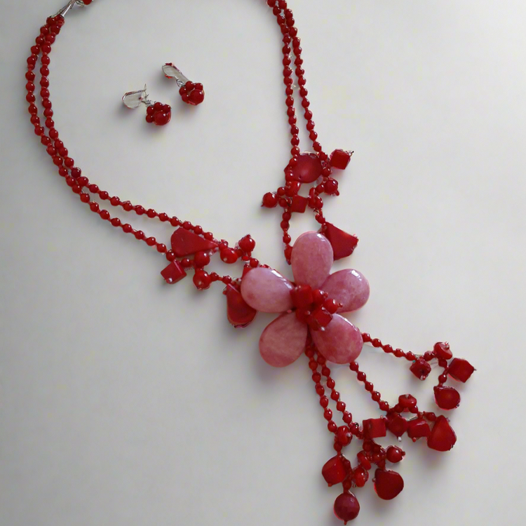 Collana in pietre naturali fiore corallo bamboo e agata