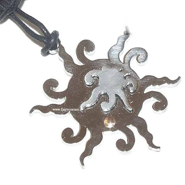 Ciondolo SOLE tribale acciaio 316L uomo donna punto in oro 18kt