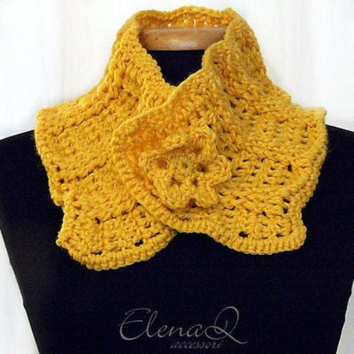 Scaldacollo sciarpa donna lana GIALLO fiore fatto a mano uncinetto artigianale - Fairy Corner