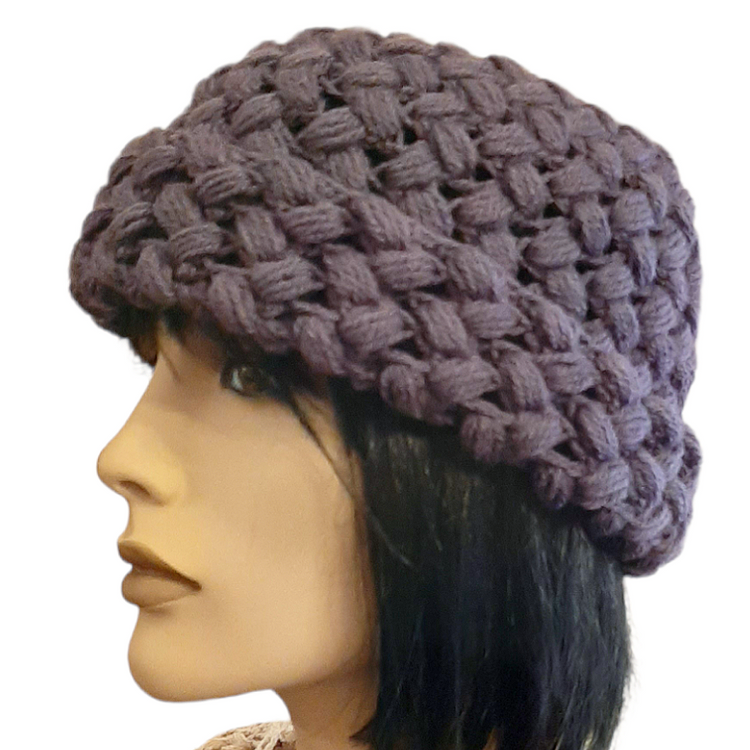 Berretto donna modello SISSI uncinetto - colore Viola polvere