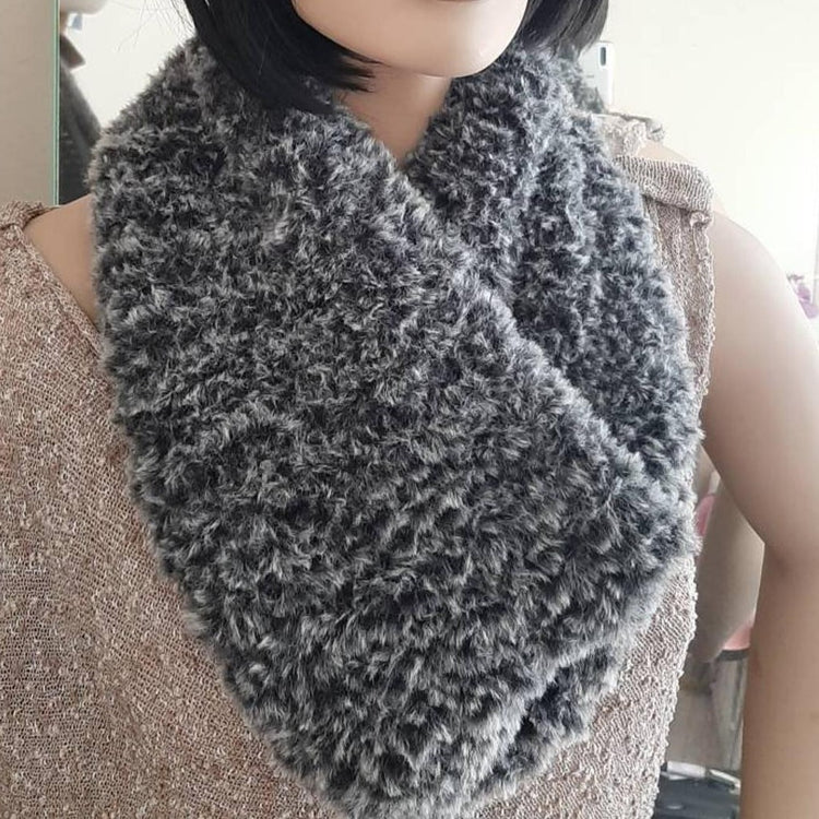 Infinity Scarf hand-knitted fur effect neck warmer - grey