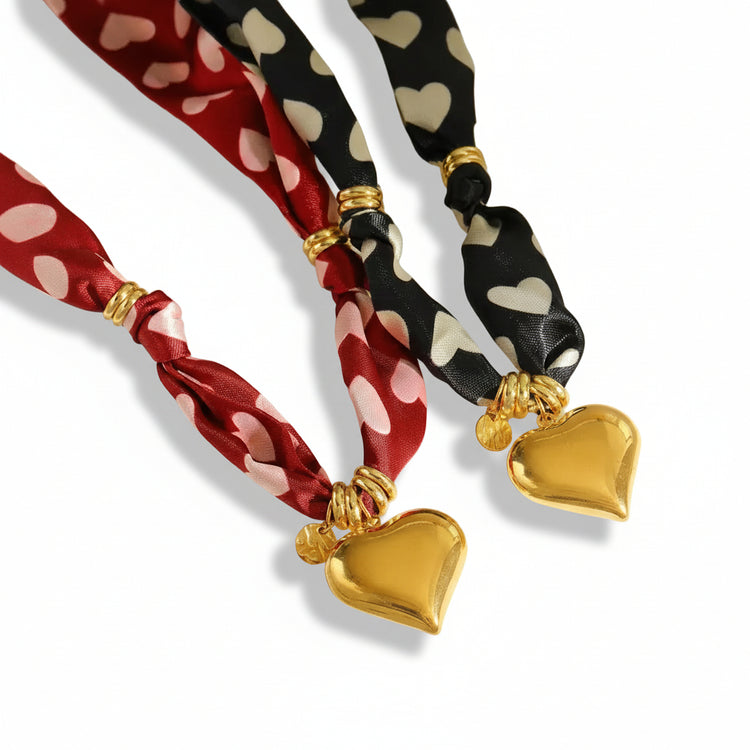 Collana Girocollo Foulard con Ciondolo Cuore Tono Oro