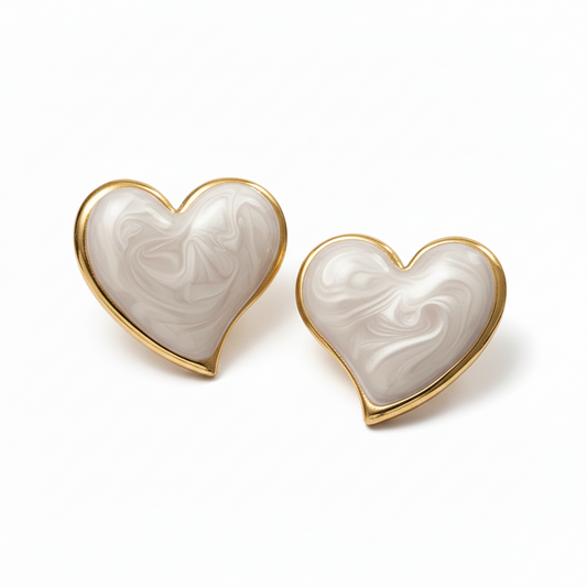 Orecchini Cuore con Smalto Bianco Tono Oro - Acciaio