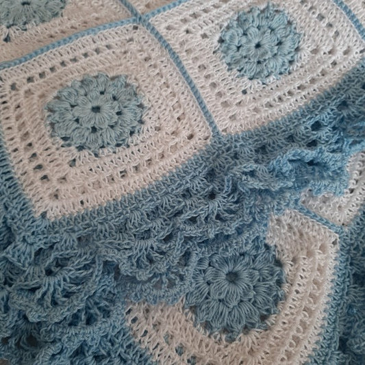 Copertina neonato cotone bianco e azzurro artigianale uncinetto