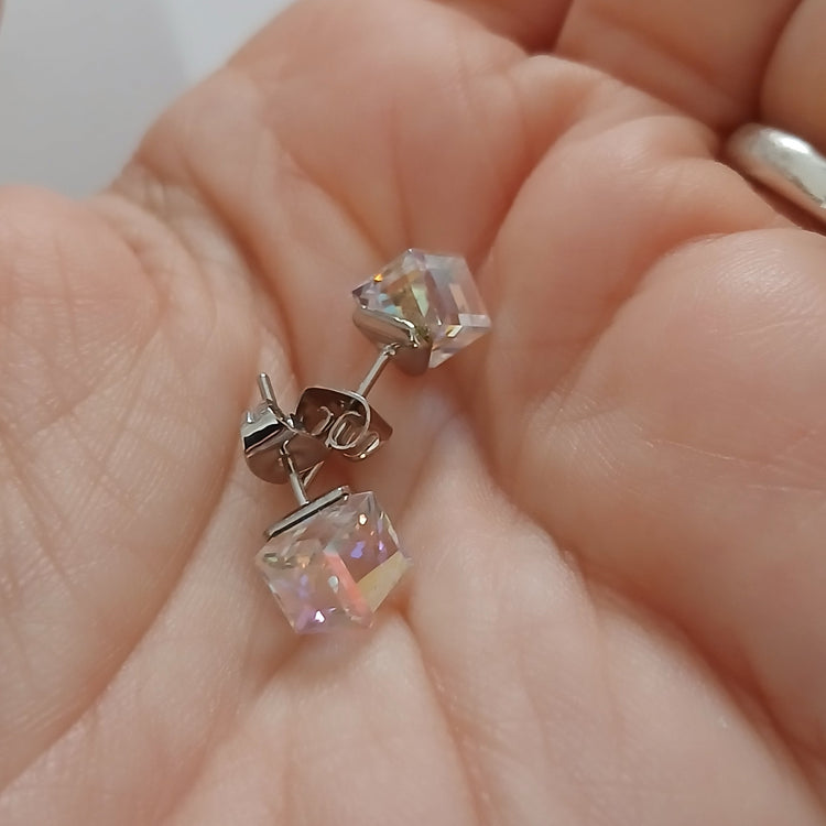 Orecchini Crystal CUBE AB - Effetto Cangiante