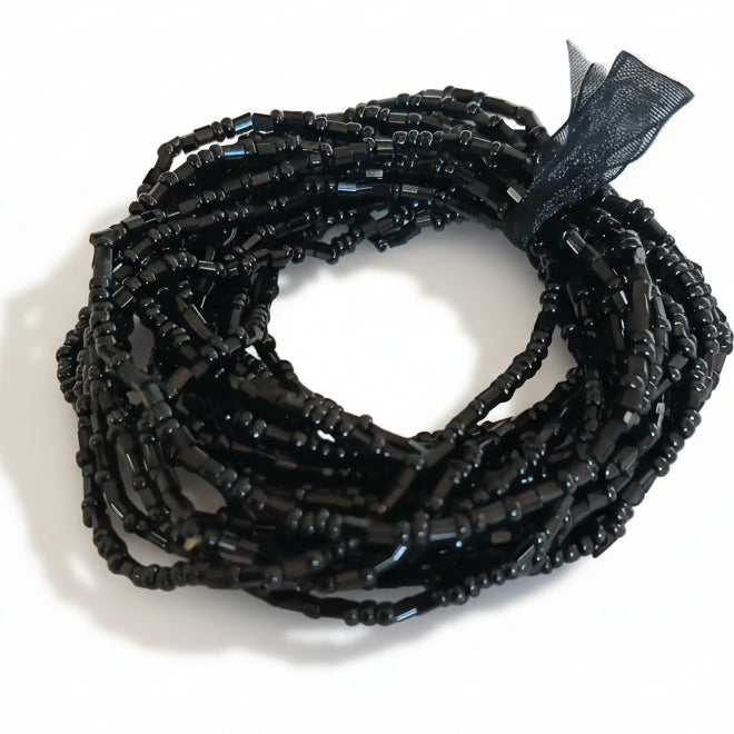 Bracciale Multifilo di Perline Nere con Fiocco Elegante