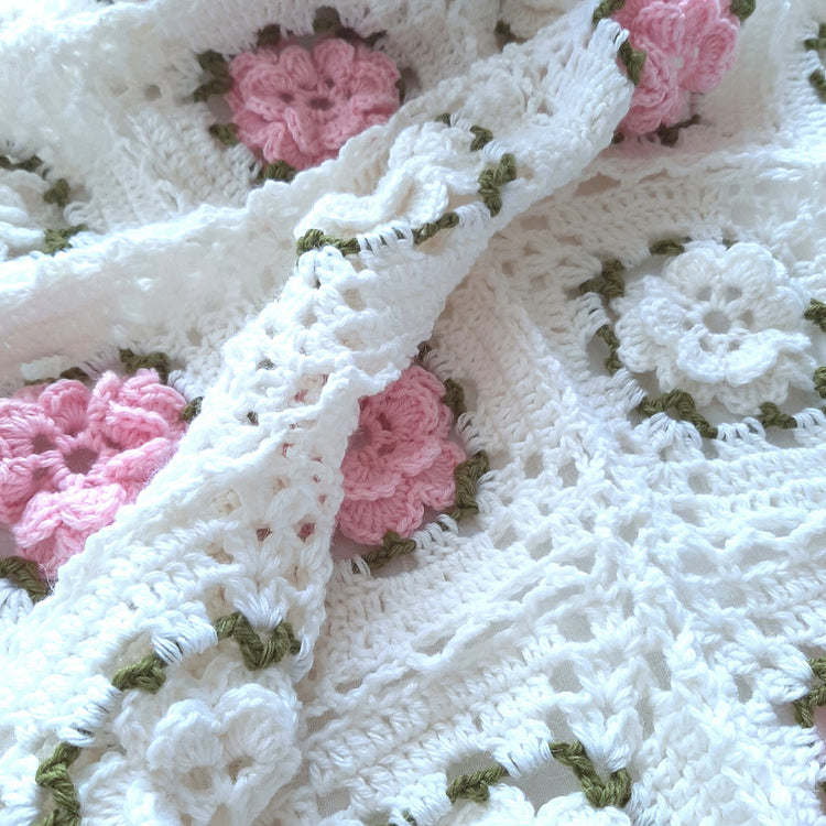 Copertina neonata lana fiori rose lana artigianale uncinetto "blooming rose" - Fairy Corner