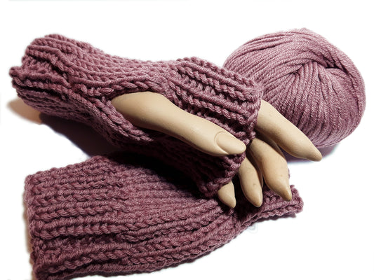 Guanti scaldamani senza dita realizzati a mano a maglia Rosa Antico Scuro - Fairy Corner
