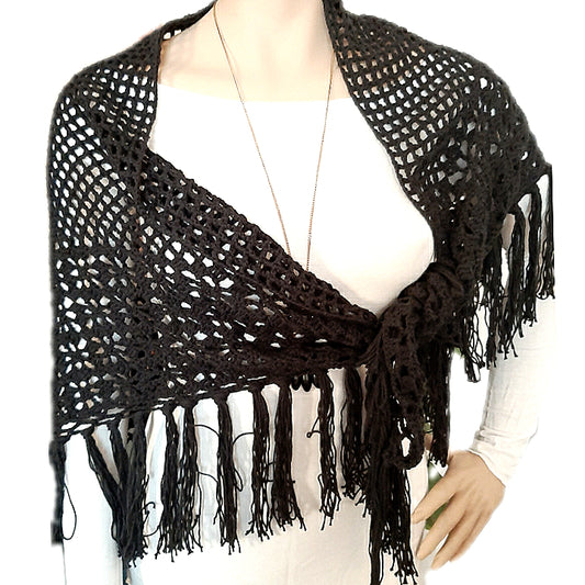 Cotton mesh shawl with black fringes